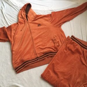 South Pole sweat unit